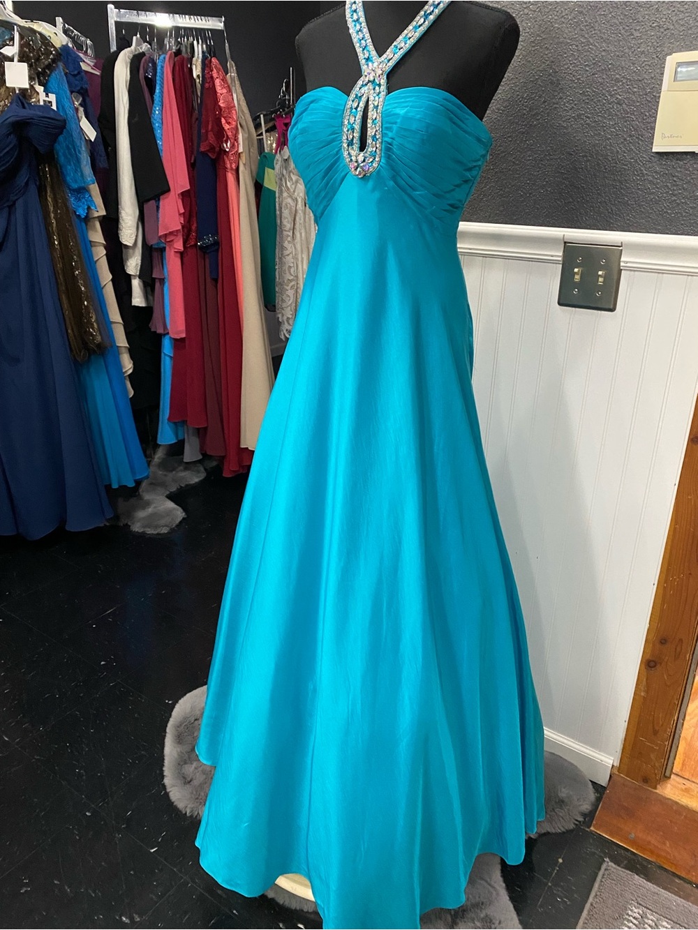 Studio 17 Turquoise with Rhinestone Halter size 8